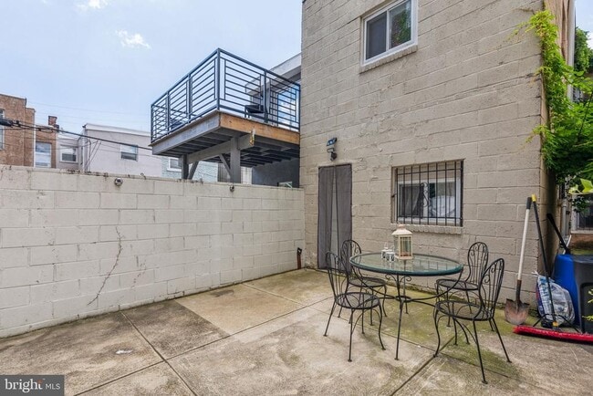 Building Photo - 2203 Ellsworth St