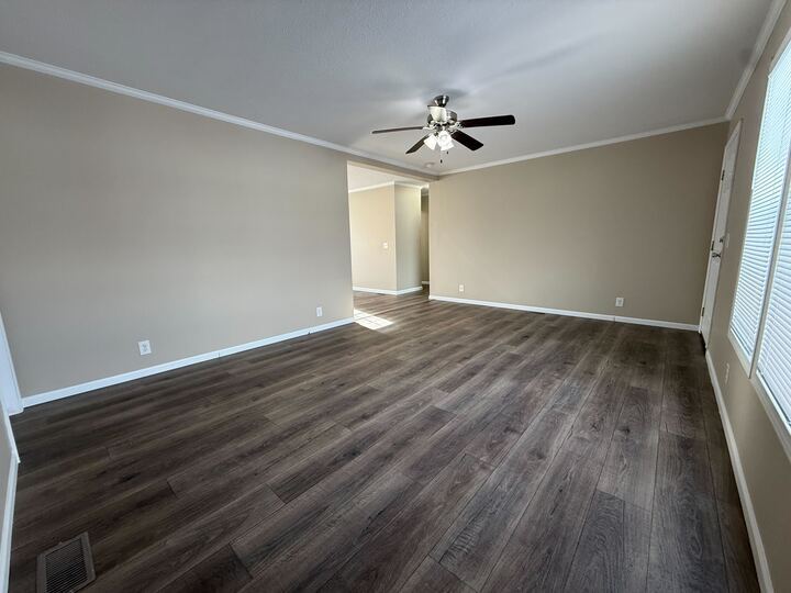 Building Photo - 11986 Springbrook Ct