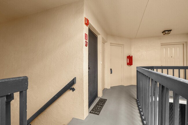 Building Photo - 2083 NE Collins Cir