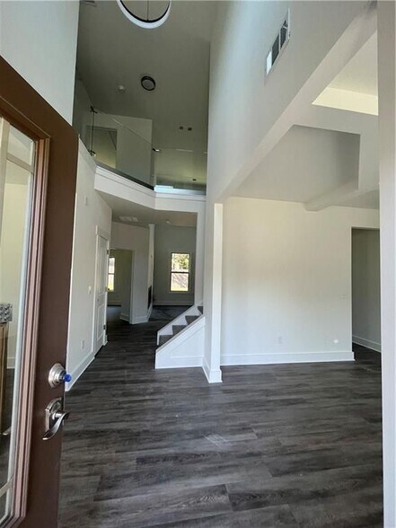 Building Photo - 1404 Slate Bend Dr