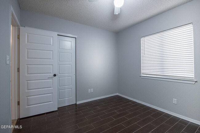 Building Photo - 3311 Catherine Ann Dr