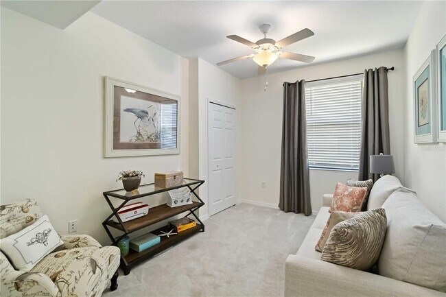 Building Photo - 10805 Tarflower Dr