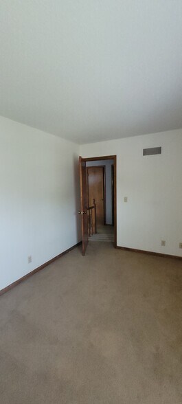Building Photo - 10701 W 115th Ter
