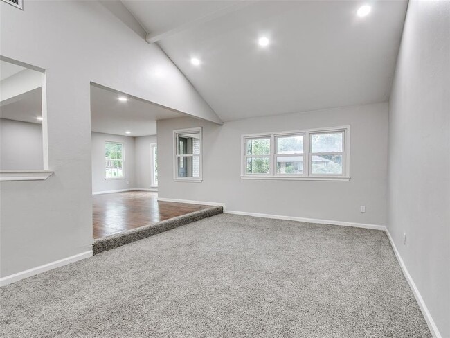 Building Photo - 1429 Casady Ln