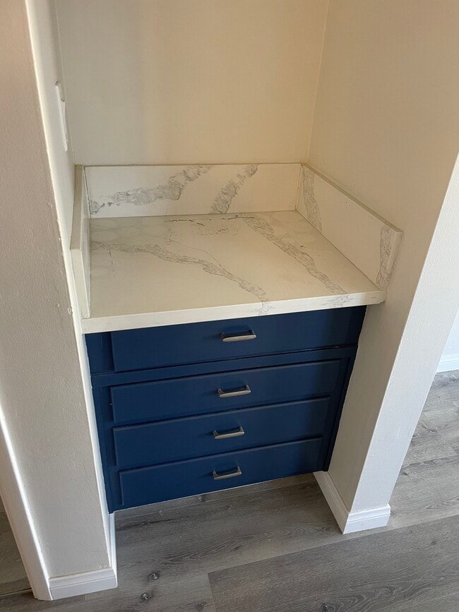 Hallway - 1714 Grove St