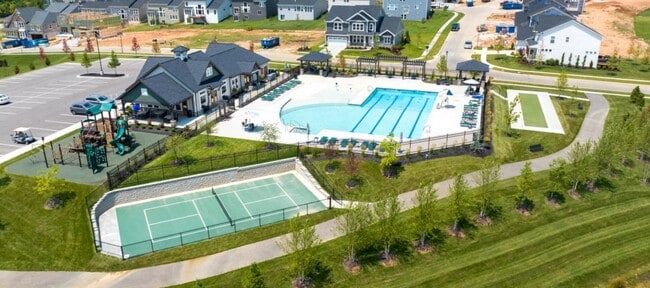 Building Photo - 367 Newbridge Wy