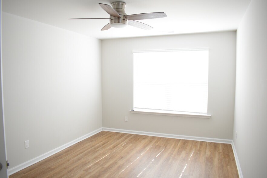 Building Photo - 1070 Clapboard Ln