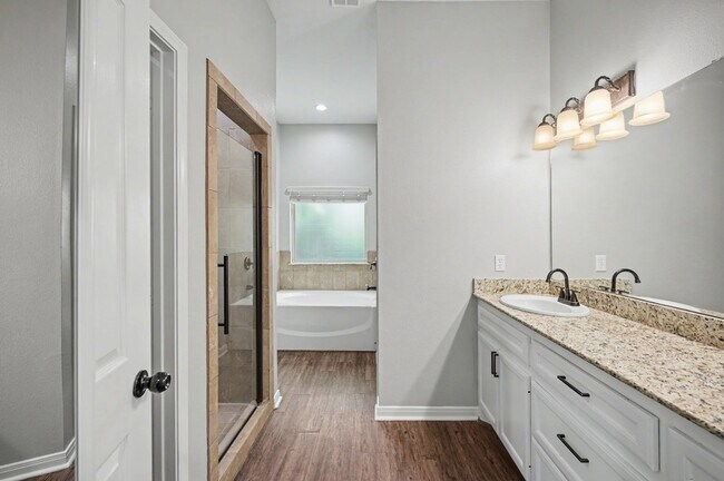 Building Photo - 13314 Enchanted Way