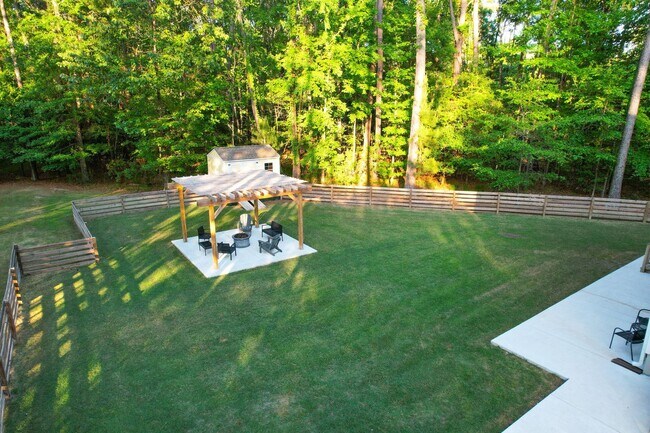 Building Photo - 4 Bedroom, 2.5 Bathroom Home in The Refuge at Ravenel - Ravenel