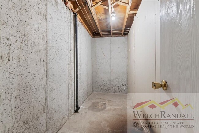 Building Photo - Beautiful Rental Home in Highland