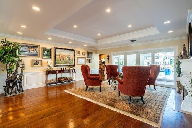 Building Photo - 2317 NE 28th Ct