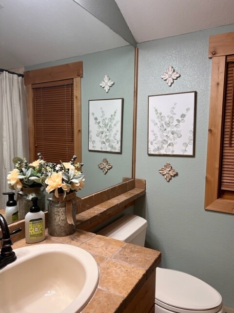 Building Photo - 185 Golf Terrace Dr