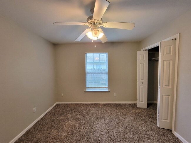 Building Photo - 3 bedroom house for rent early December 2025 in NE Tallahassee, garage, fenced yard renting $2025...