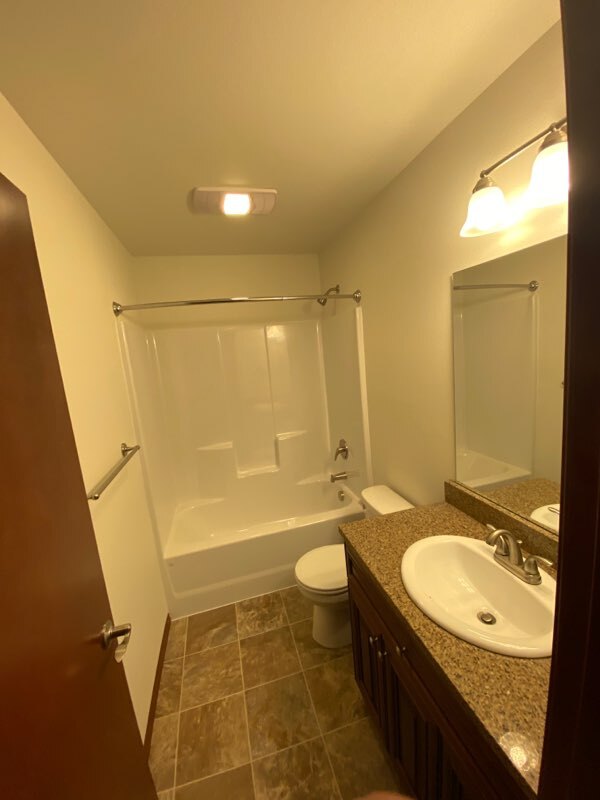 Building Photo - 2047 Andress Ln