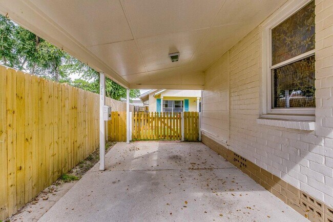 Building Photo - 214 Payne Rd