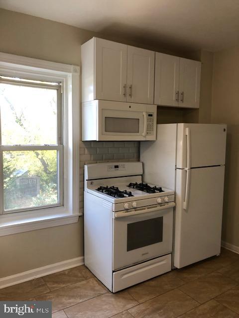 Building Photo - 106 Dayton Ave