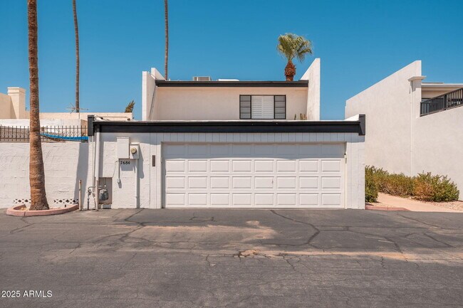 Building Photo - 7684 E Minnezona Ave