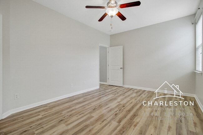 Building Photo - 403 War Admiral Ln