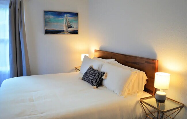 Building Photo - 1115 8th St N