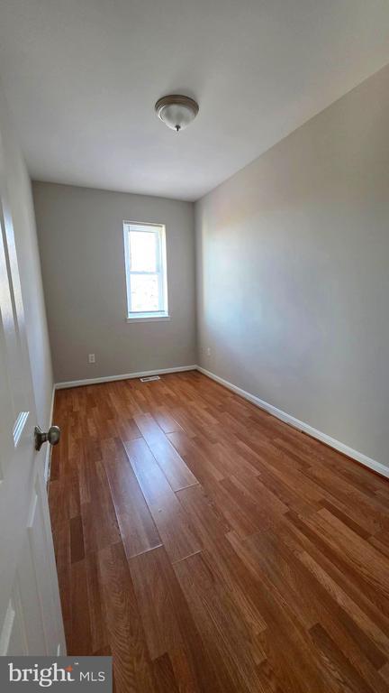 Building Photo - 539 N Luzerne Ave