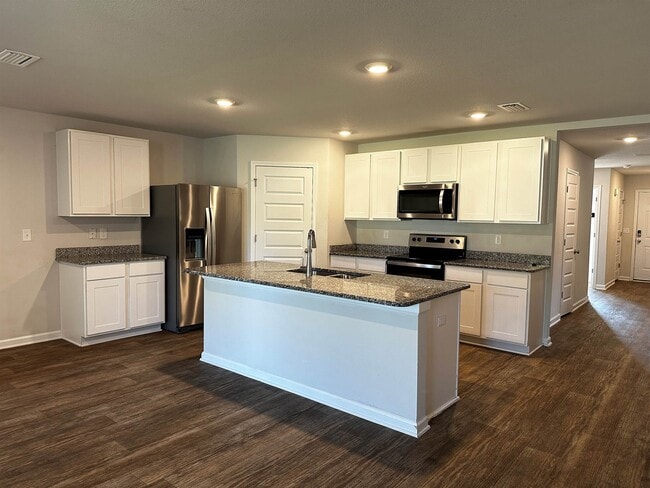 Building Photo - 24525 Alamitos Trace Dr