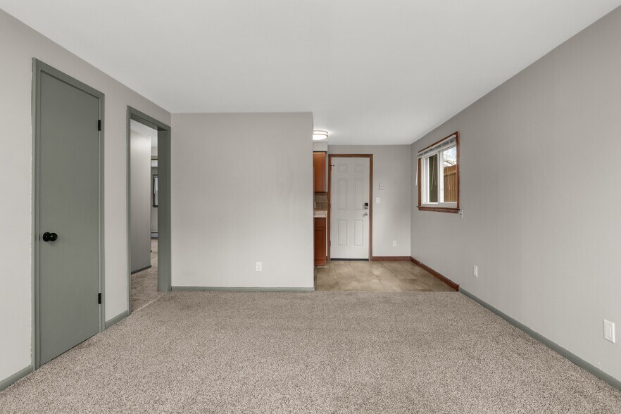 Living Room - 1284 Snelling Ave N