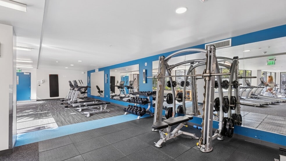 Building Photo - Eleanor