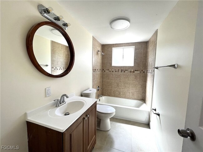 Building Photo - 19381 Durrance Rd