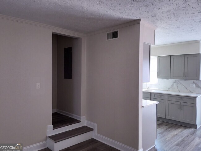 Building Photo - 120 Boley Dr