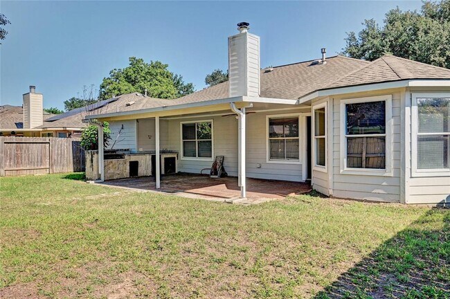 Building Photo - 21115 Rushing Creek Ln