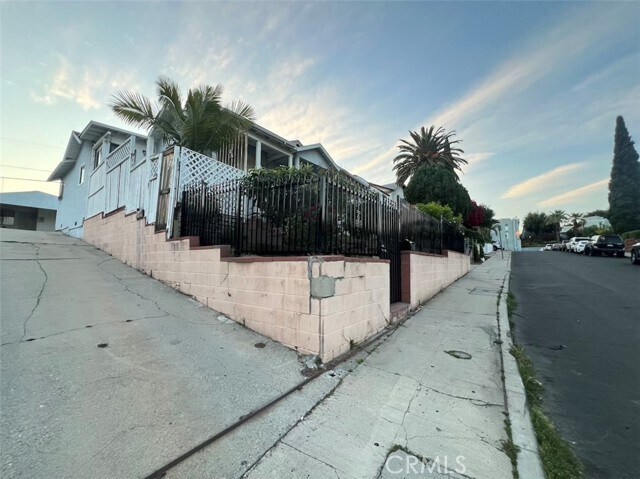 Building Photo - 4317 Winchester Ave