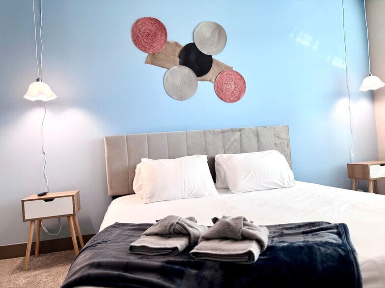 Building Photo - 9276 Vintage Hills Way