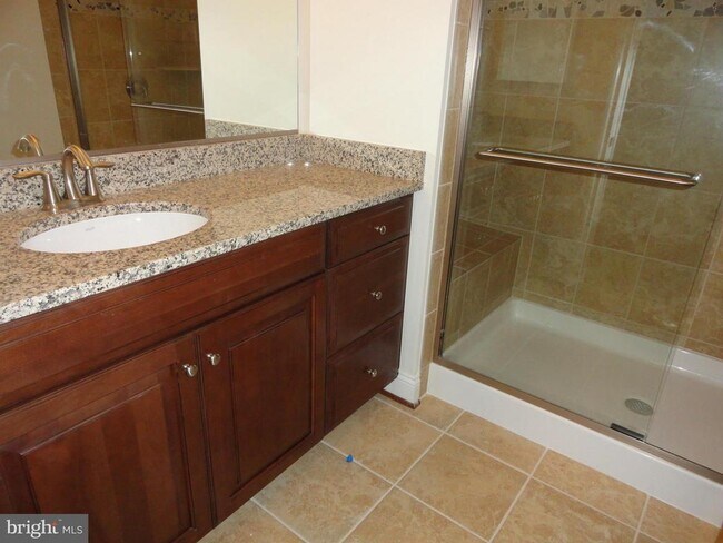 Building Photo - 3100 Stone Cliff Dr