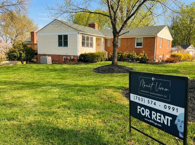 Building Photo - 5212 Mount Vernon Memorial Hwy