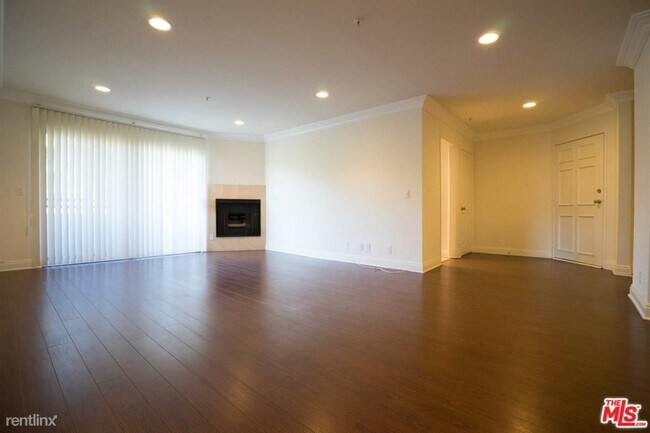 Building Photo - 2 br, 2 bath House - 1508 Veteran Ave Apt 303