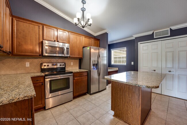 Building Photo - 6631 Shaded Rock Ct