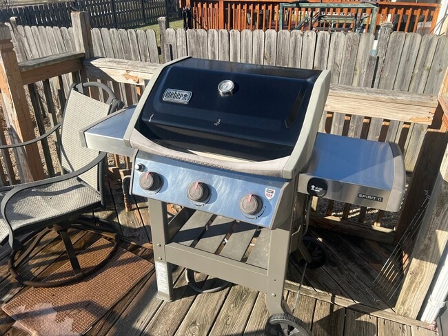 Building Photo - 2650 Cadbury Cir