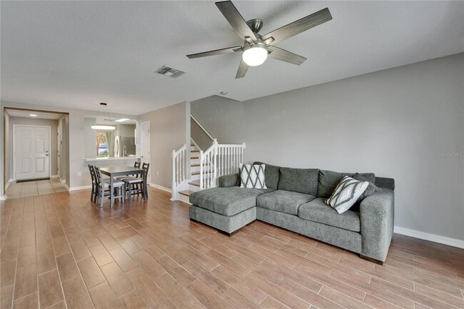 Building Photo - 10840 Lake St Charles Blvd