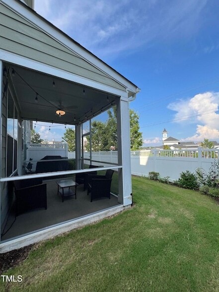 Building Photo - 1109 Little Gem Ln