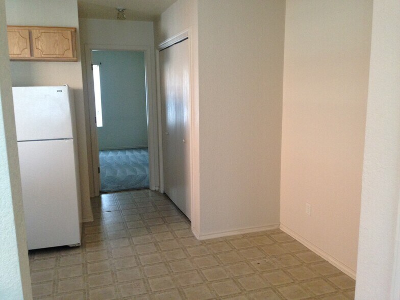 Building Photo - 4202 Alan Kent Dr