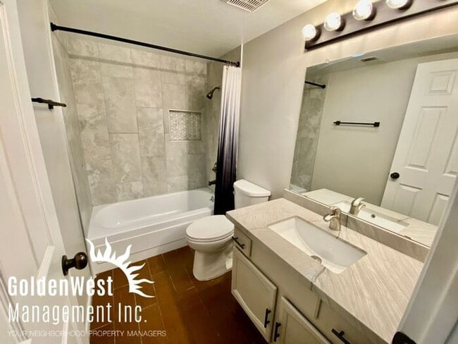 Building Photo - Stunning 2Bdm 2Ba Home in the Heart of Gle...