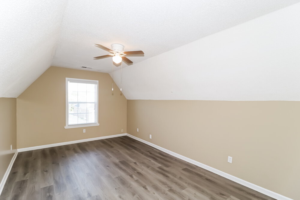Building Photo - 1033 Cordova Ridge Pl