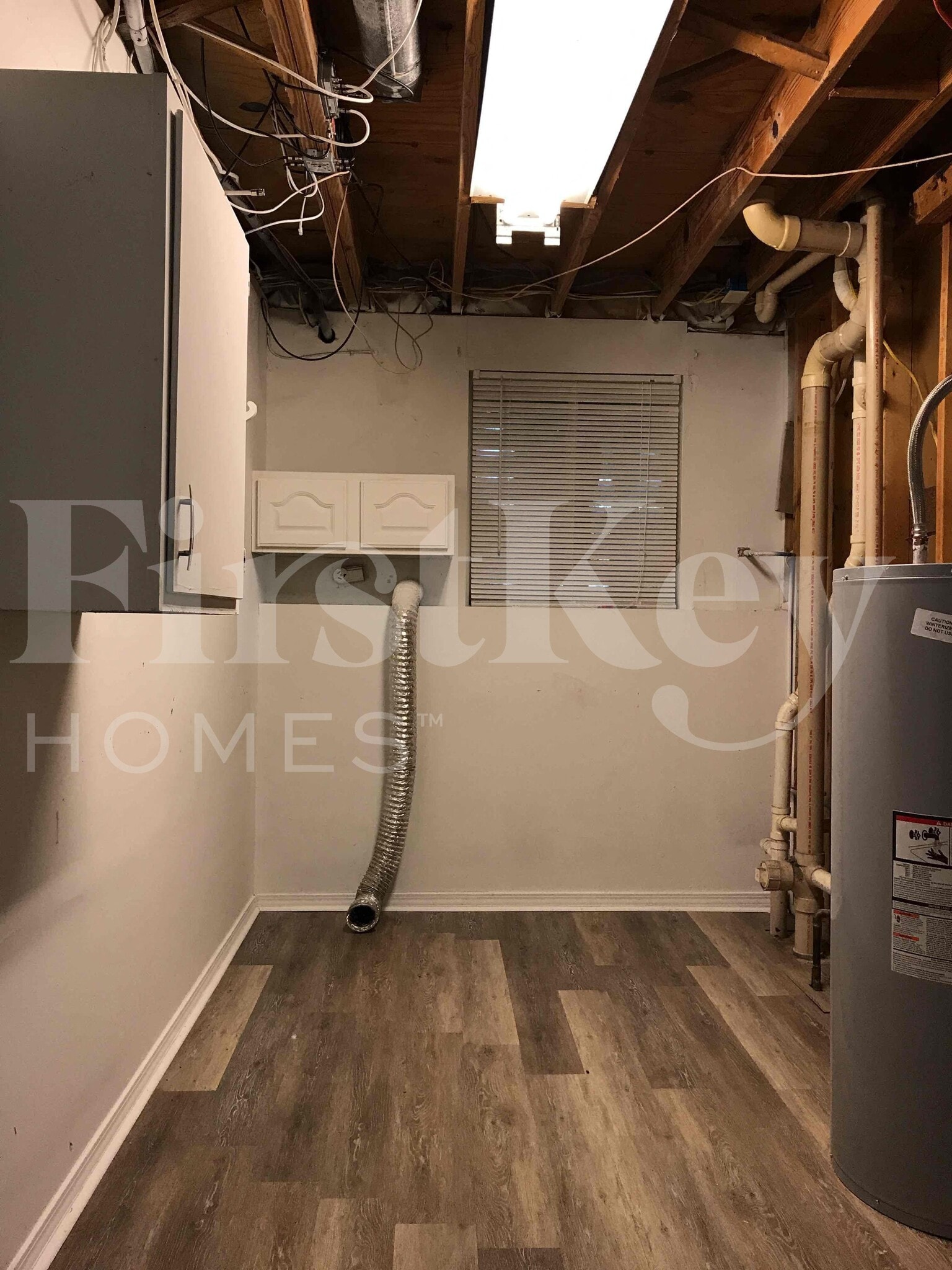 Building Photo - 1324 Lansdowne Rd