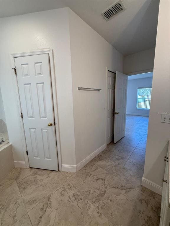 Building Photo - 315 Edgewood Ct