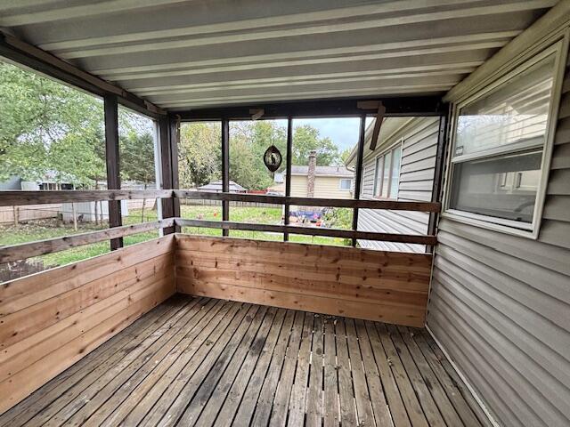 Building Photo - 3325 Valley Park Ave