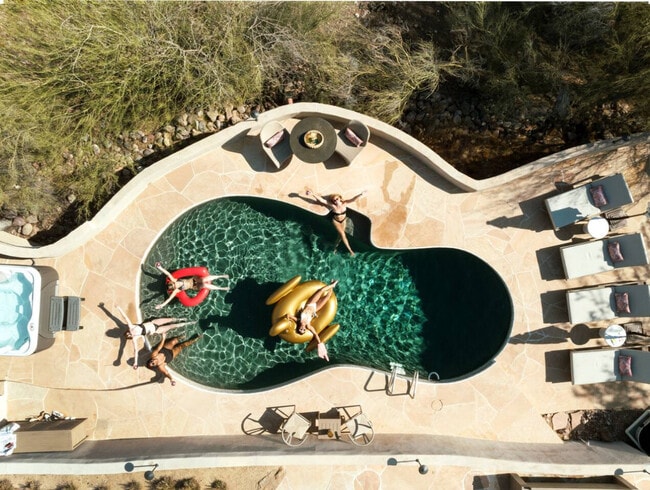 Building Photo - 4330 E McDonald Dr