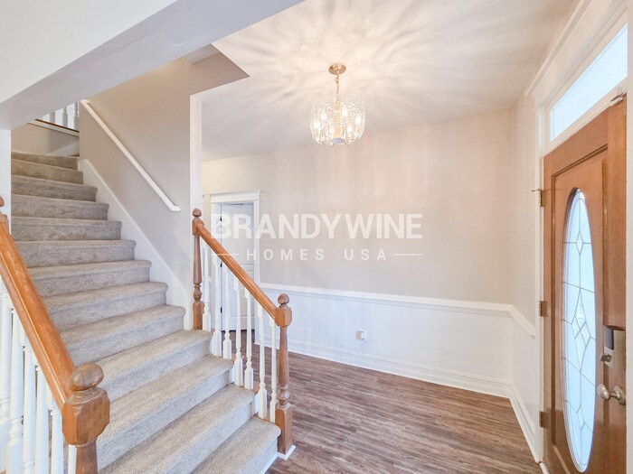 Building Photo - 170 Memory Ln