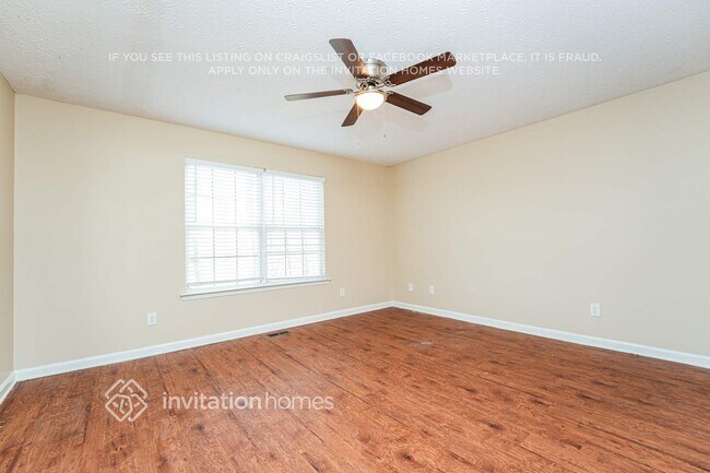 Building Photo - 6827 Summit View Dr