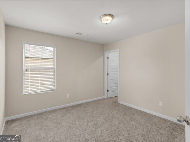 Building Photo - 1064 Lear Dr