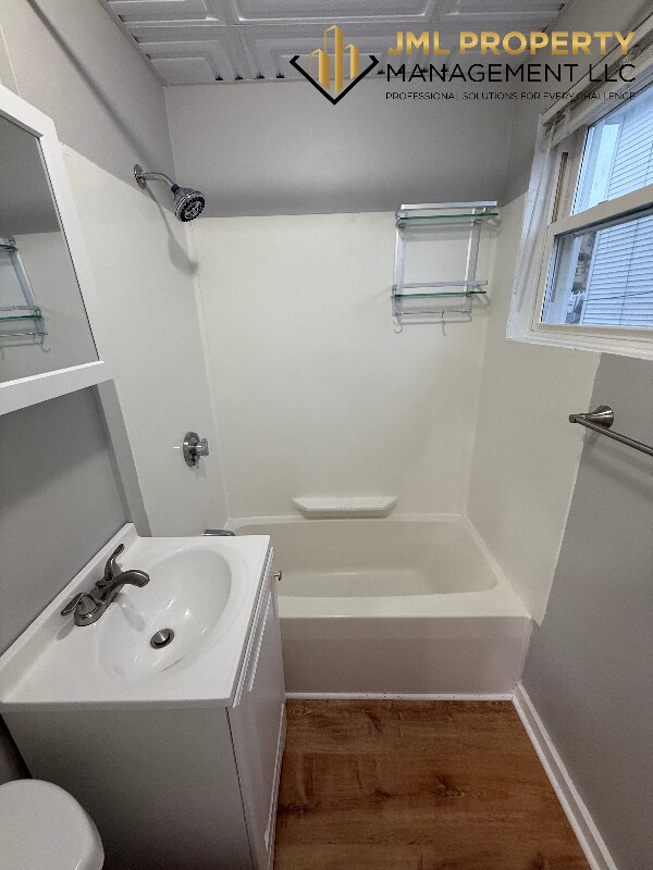 Building Photo - 321 Union St